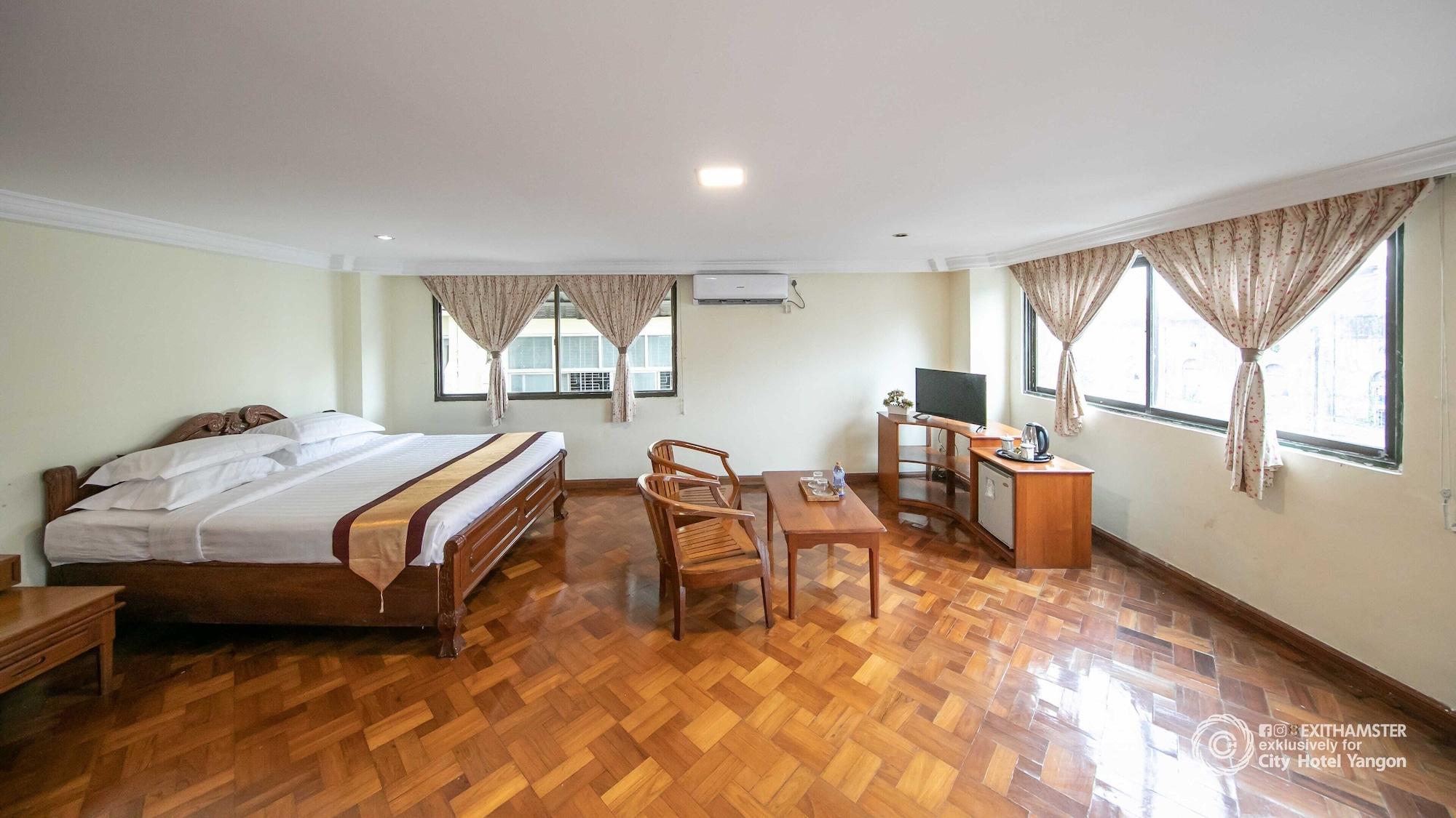 City Hotel Yangon Exterior foto