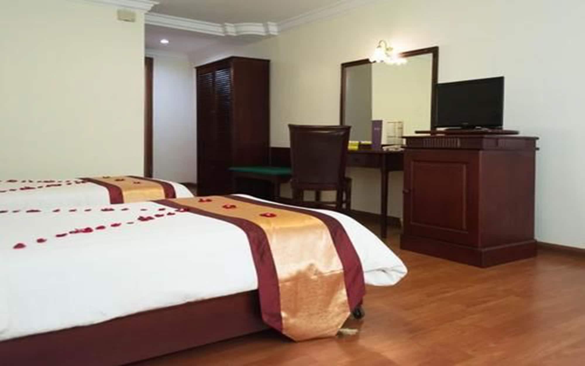 City Hotel Yangon Exterior foto