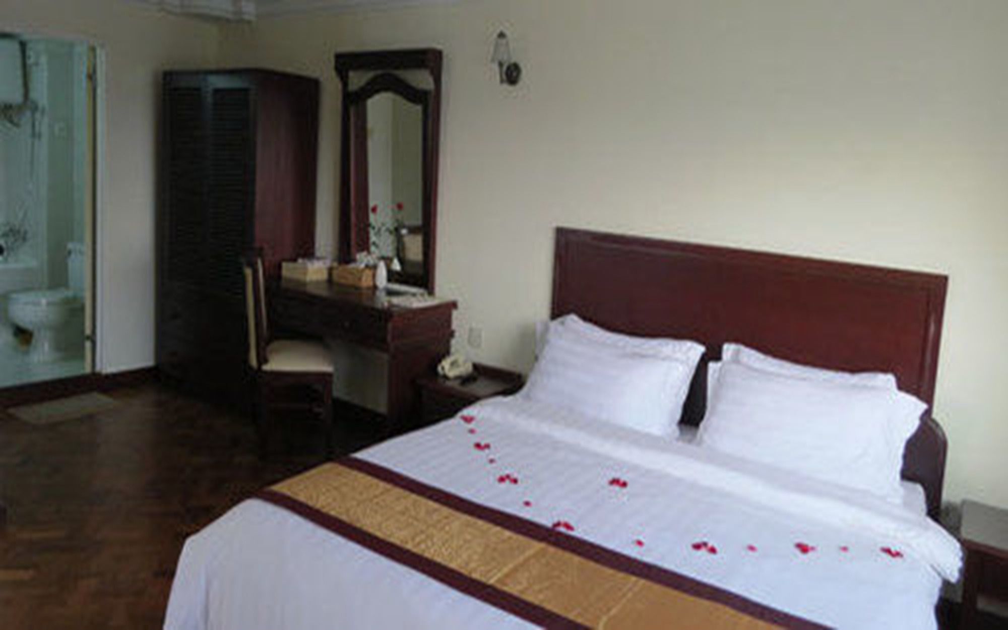 City Hotel Yangon Exterior foto